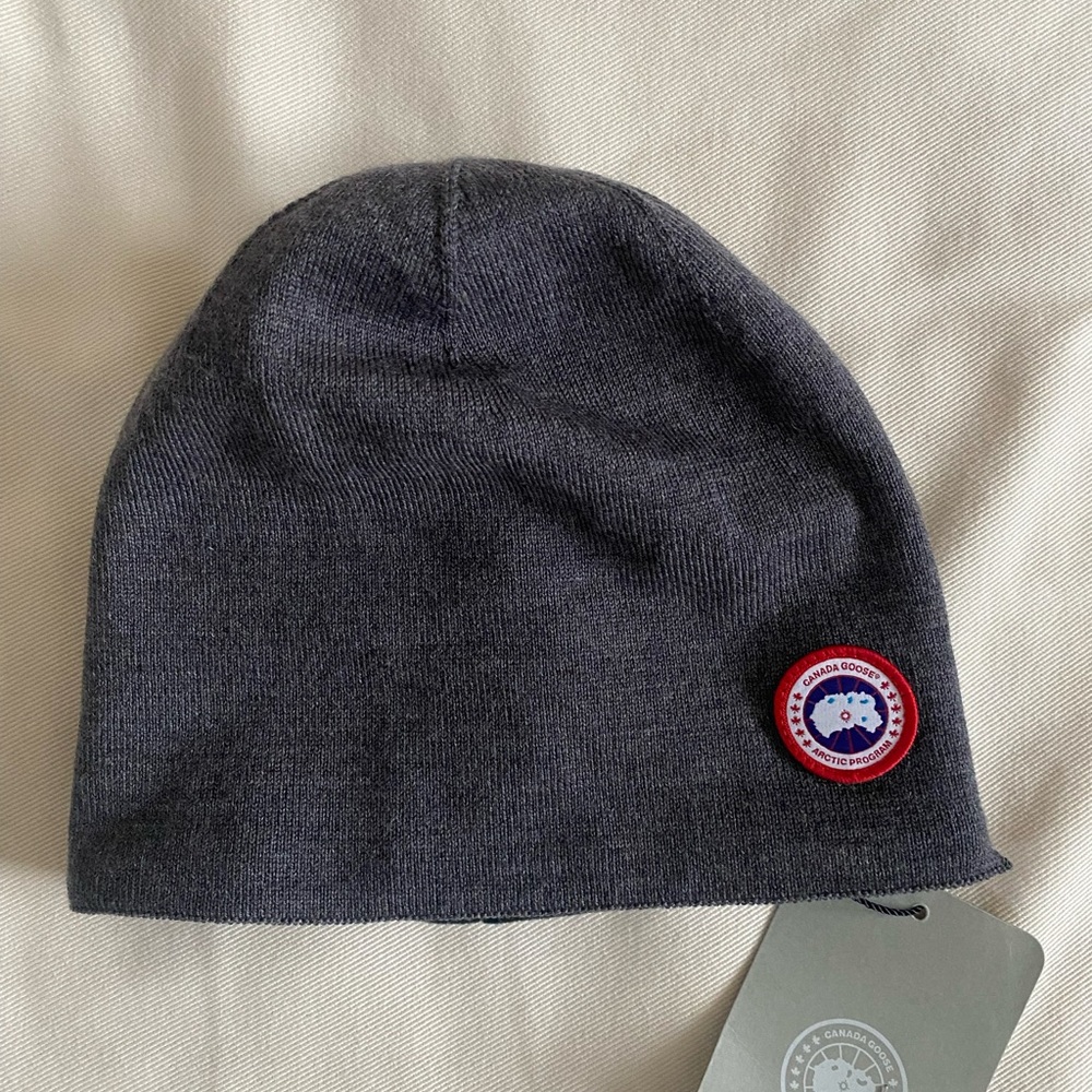 Canada Goose Standard Toque Beanie in Iron Grey